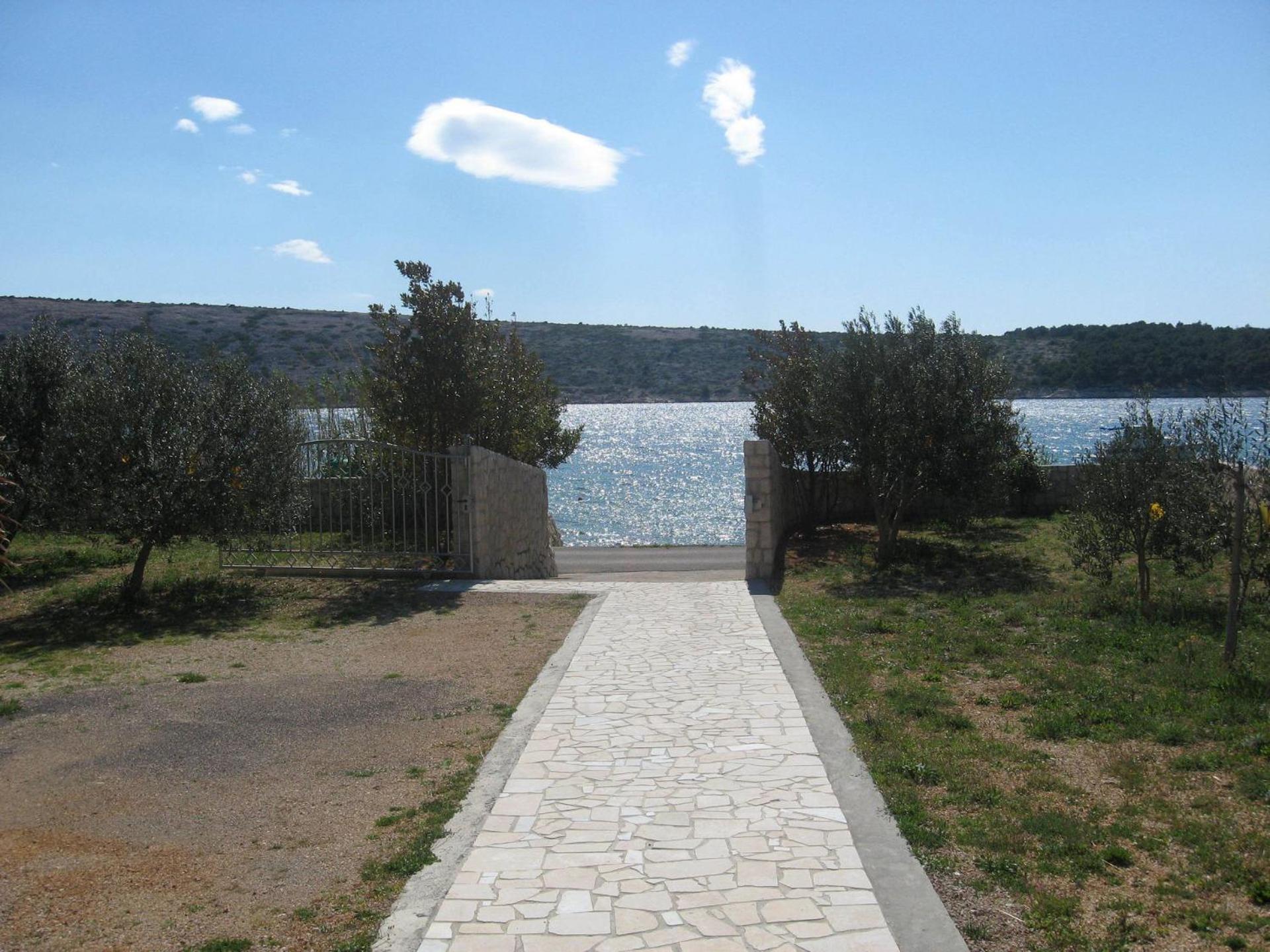 Apartments Frane-20M From Beach Barbat na Rabu Exterior foto
